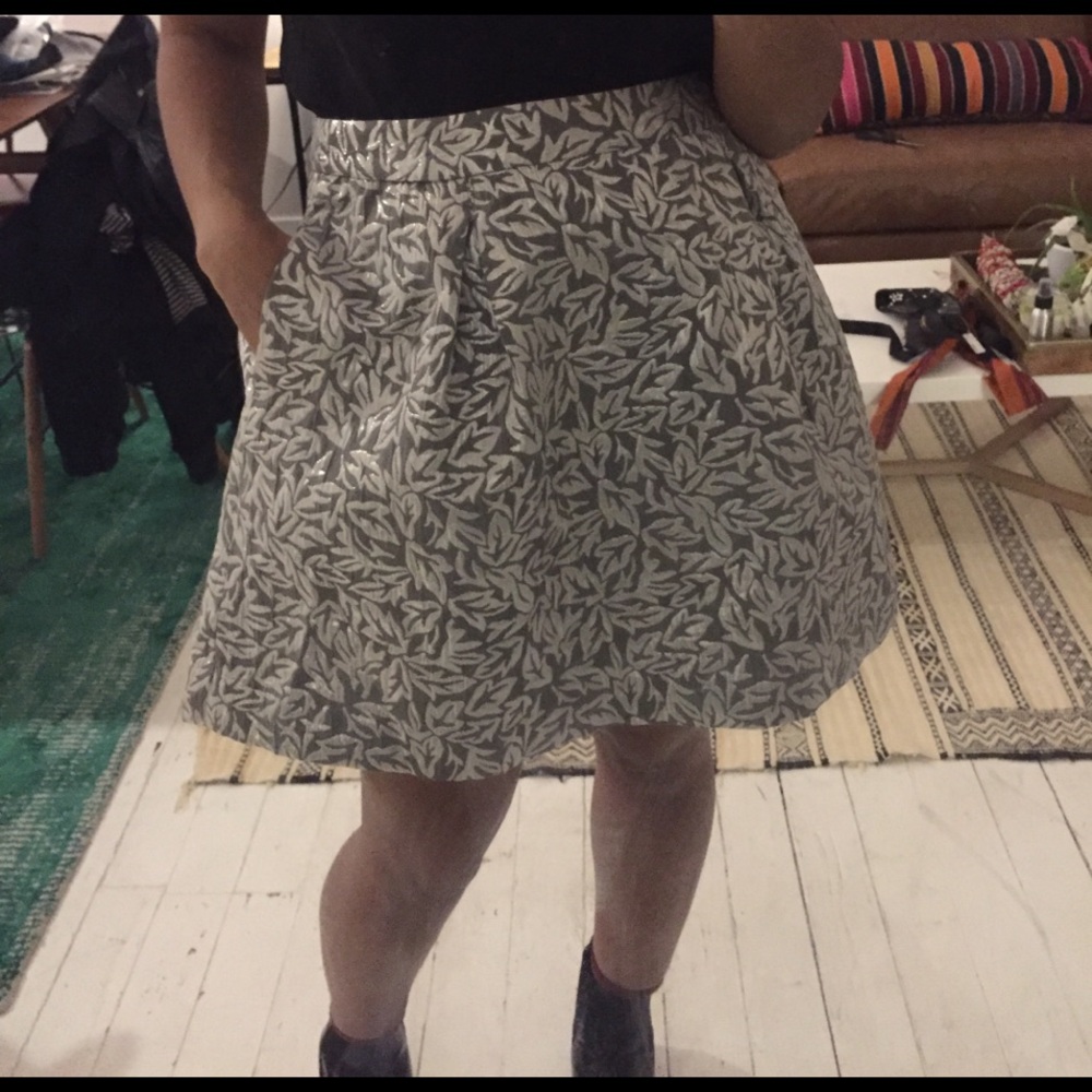 High-Waist A-Line Leaf Print Skirt - Gray/White/Silver
